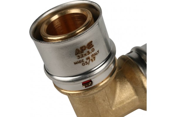 STOUT Угольник  90° 32х32 для металлопластиковых труб прессовой