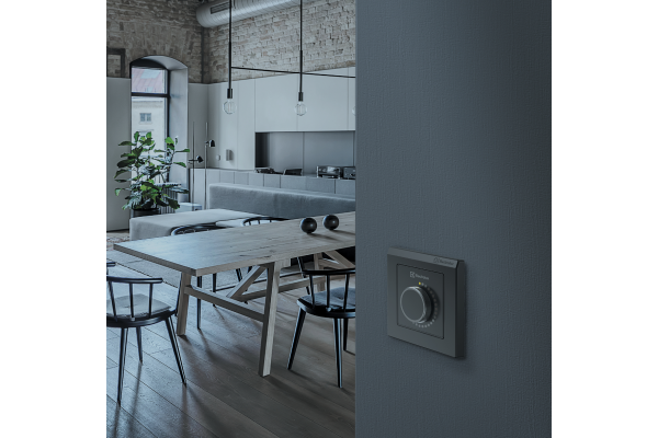 Терморегулятор Electrolux ETL-16W проводной, не программируемый, белый/черный